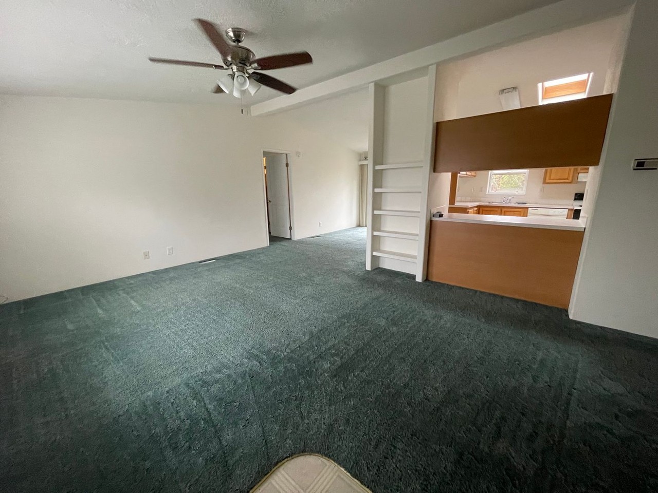 141 Sw Civil Bend Ave - Photo 2 of 17