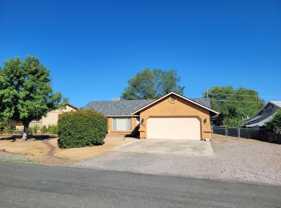 8406 E Sommer Dr - Photo 1 of 1