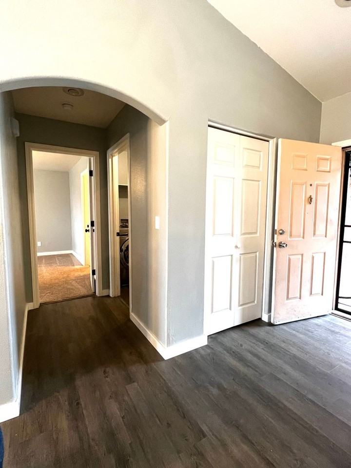 8406 E Sommer Dr - Photo 2 of 12