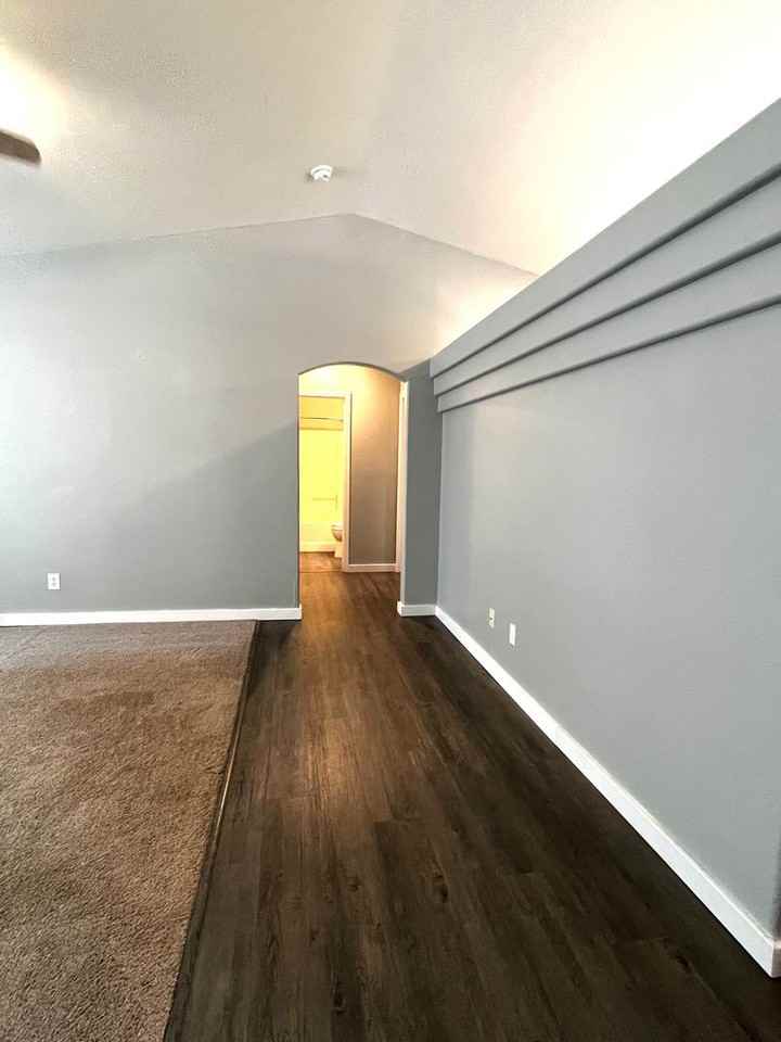 8406 E Sommer Dr - Photo 4 of 12