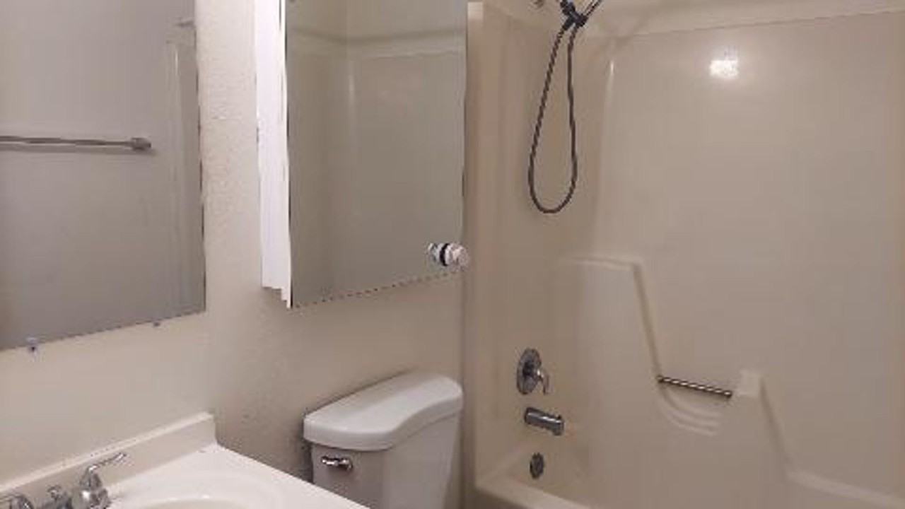 410 E Peppertree Ave #3 - Photo 4 of 7