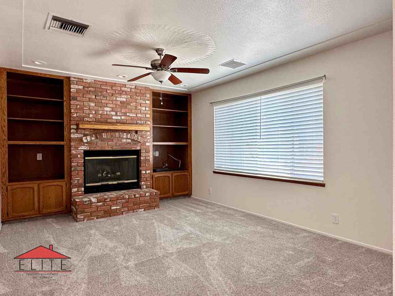 228 Yellowstone Pl - Photo 3 of 23