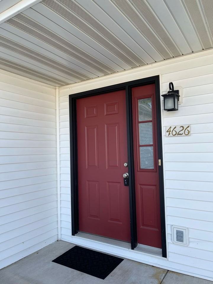 4626 Fenton Ln - Photo 3 of 12