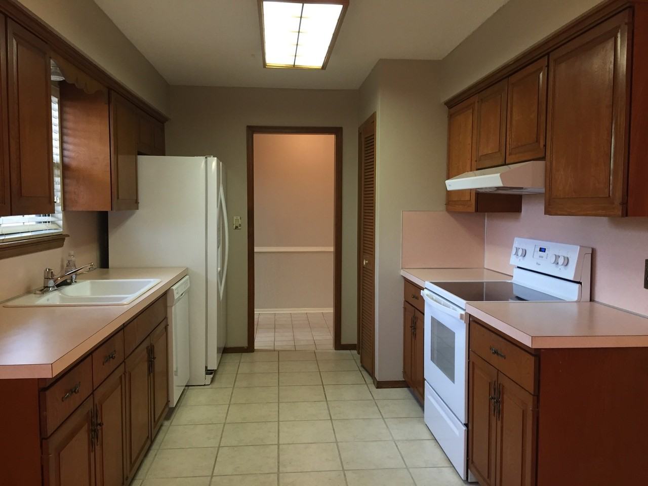 816 N Birch St - Photo 3 of 23