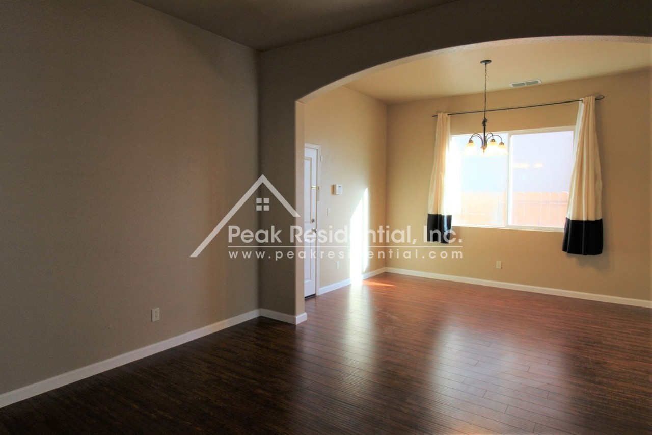 9634 Lady Bird Ct - Photo 2 of 24