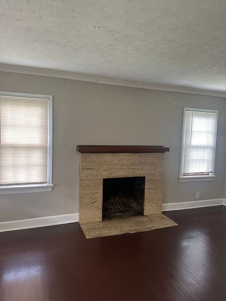 3655 N Sherman Dr - Photo 2 of 25