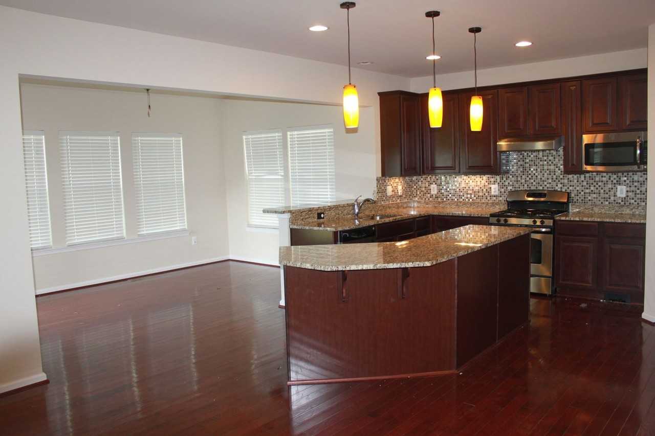 17336 Norland Way - Photo 3 of 21