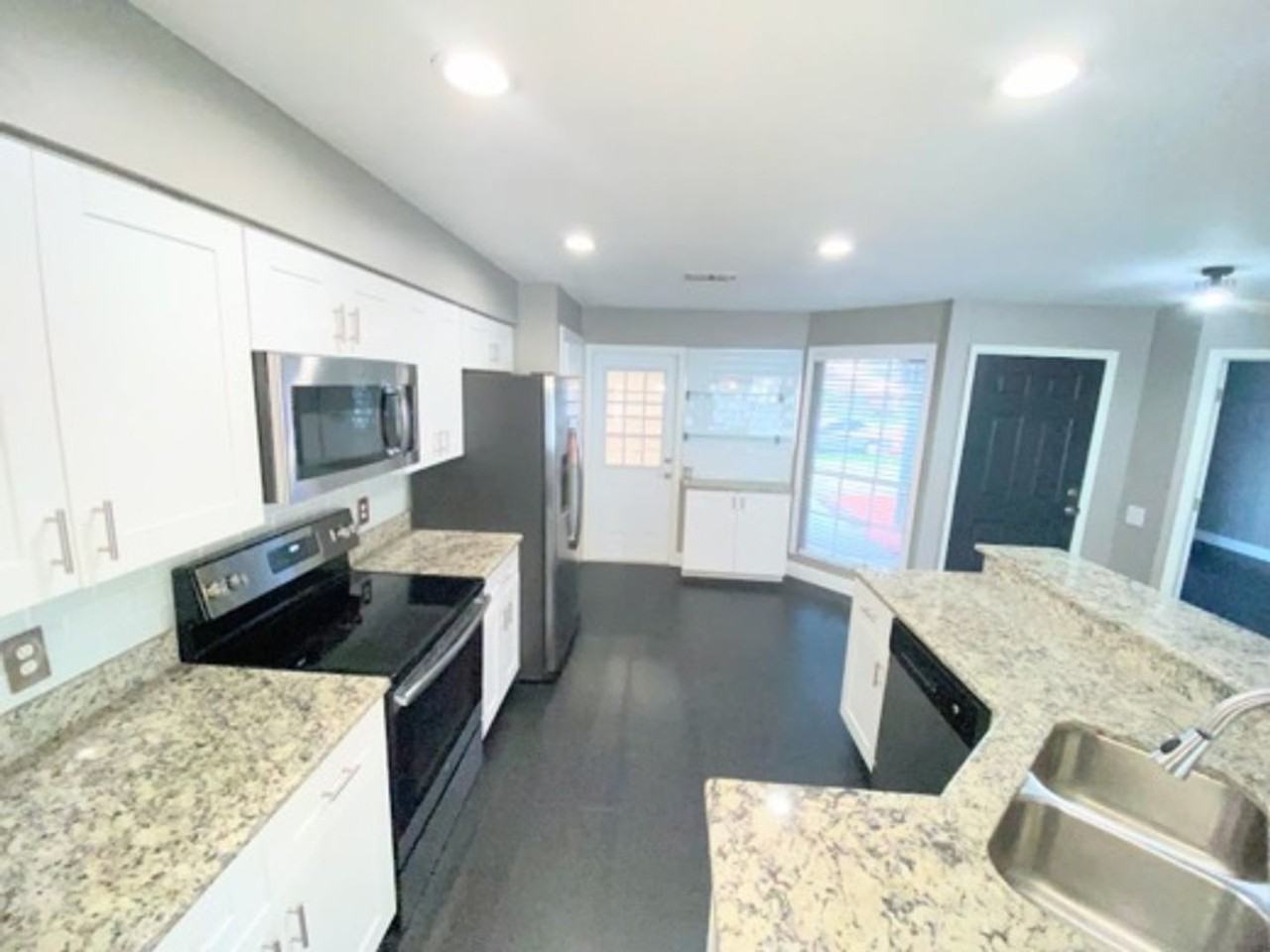 26851 Roseann Pl - Photo 3 of 19