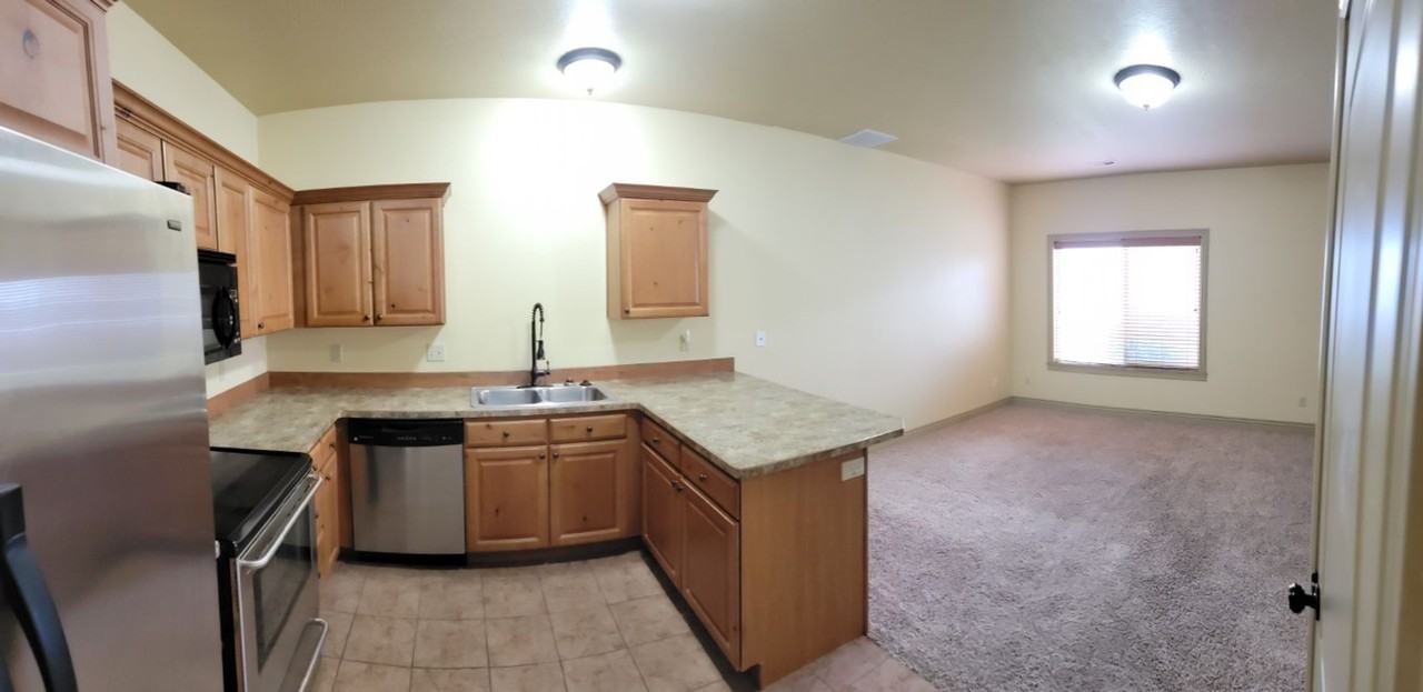 565 Pioneer Rd #64 - Photo 5 of 16