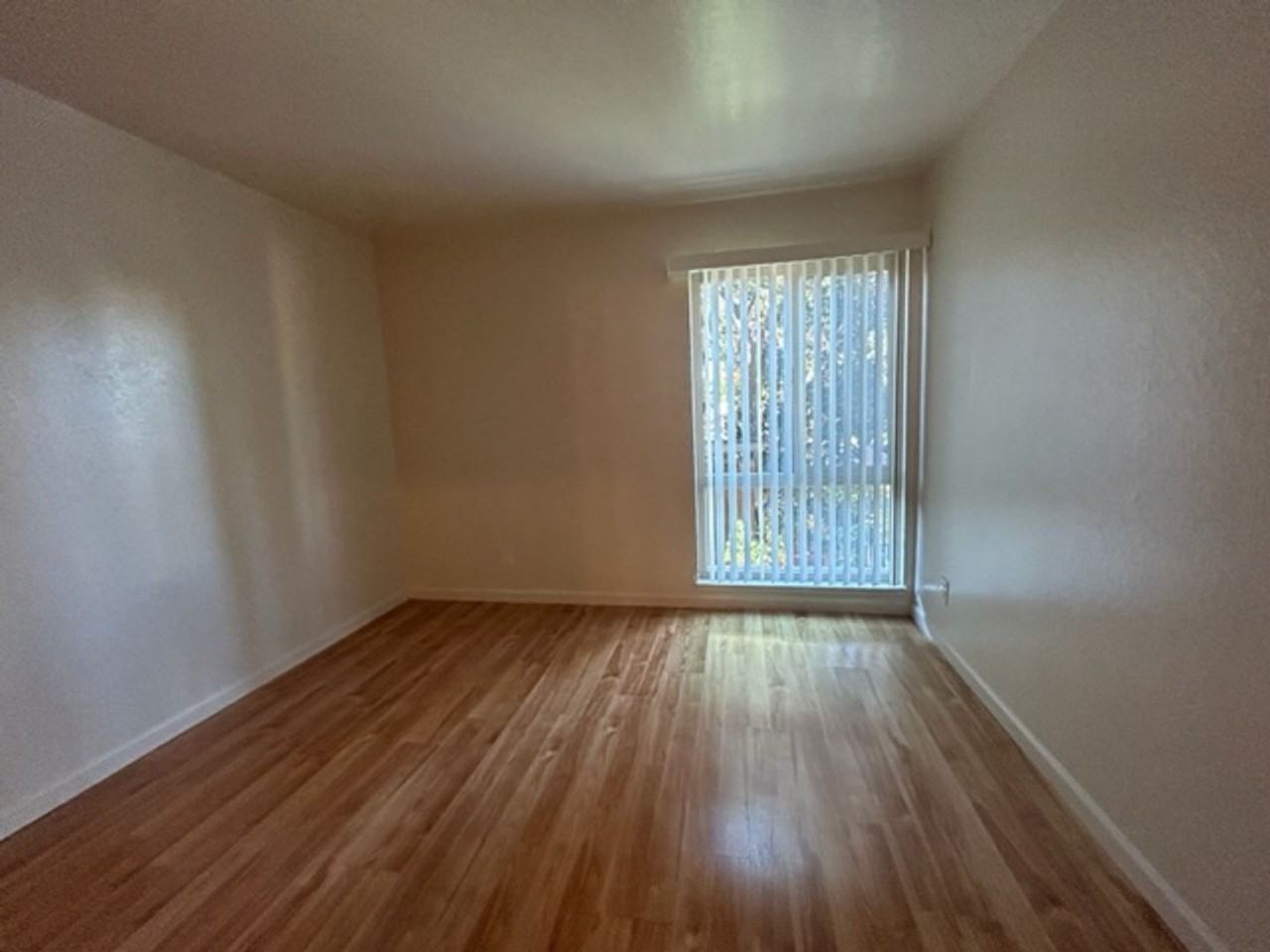 551 Jean St #105 - Photo 6 of 12