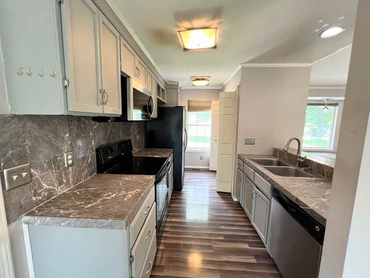 16950 Lensman Rd - Photo 4 of 13