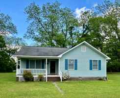 featured image of 2031 Winterberry Rd