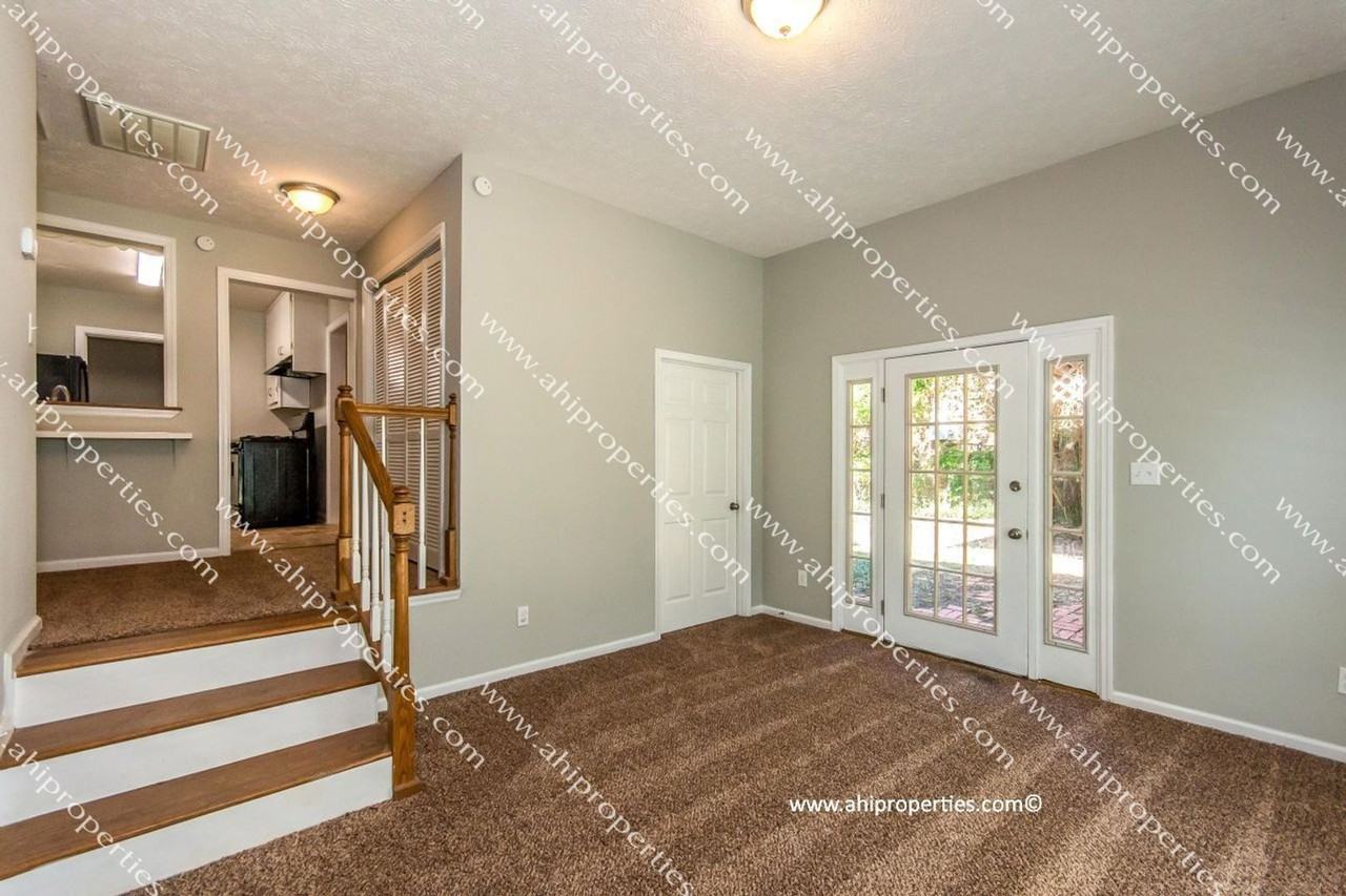 3564 N Georgetown Dr - Photo 2 of 25