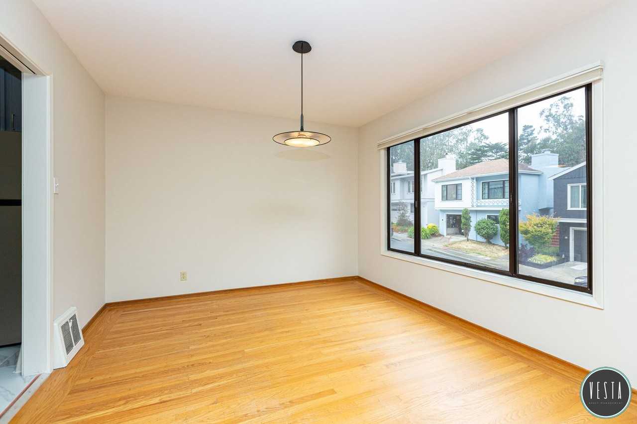 41 Dellbrook Ave - Photo 7 of 37