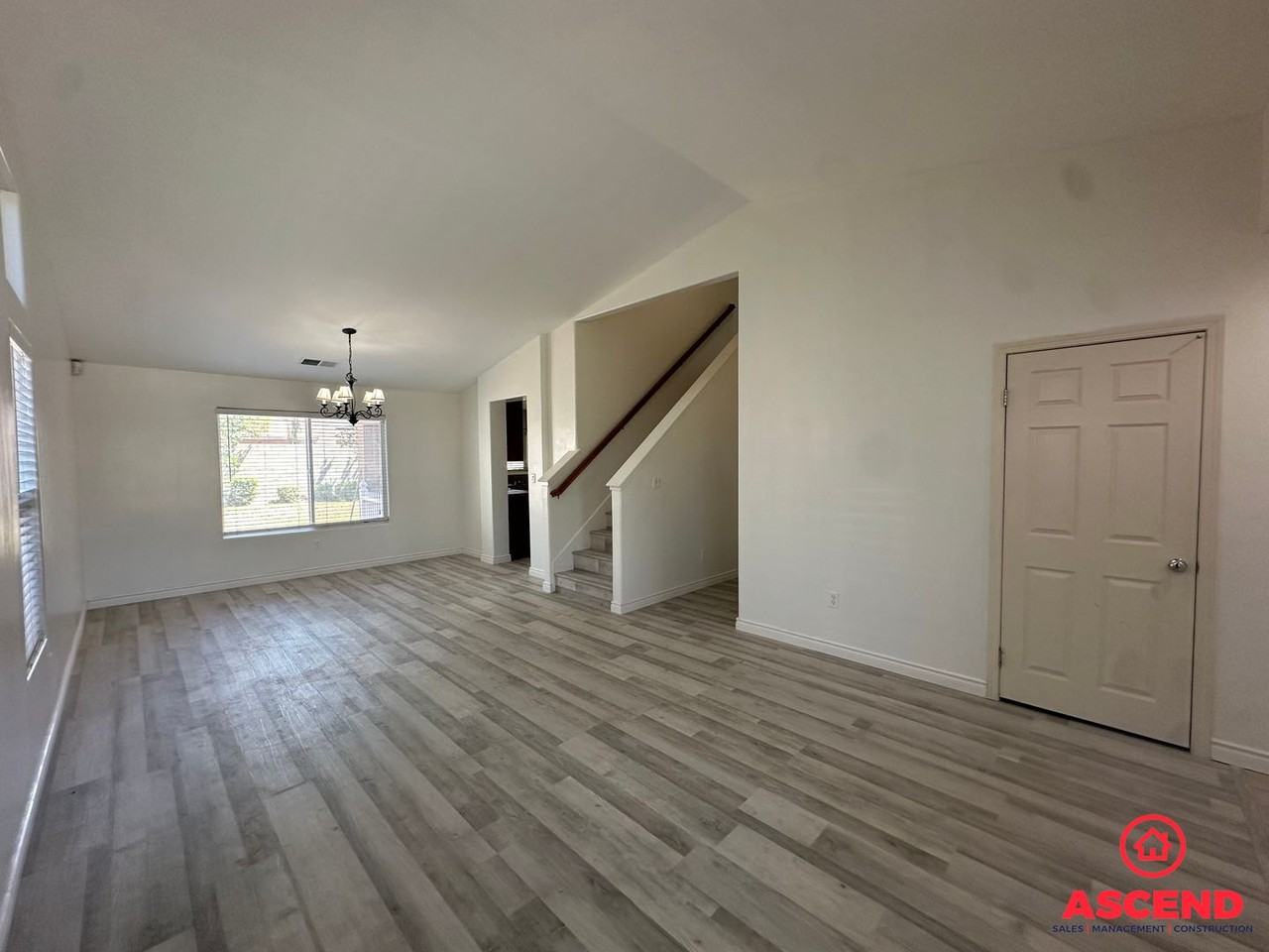 9100 Rockaway Beach Ct - Photo 3 of 23