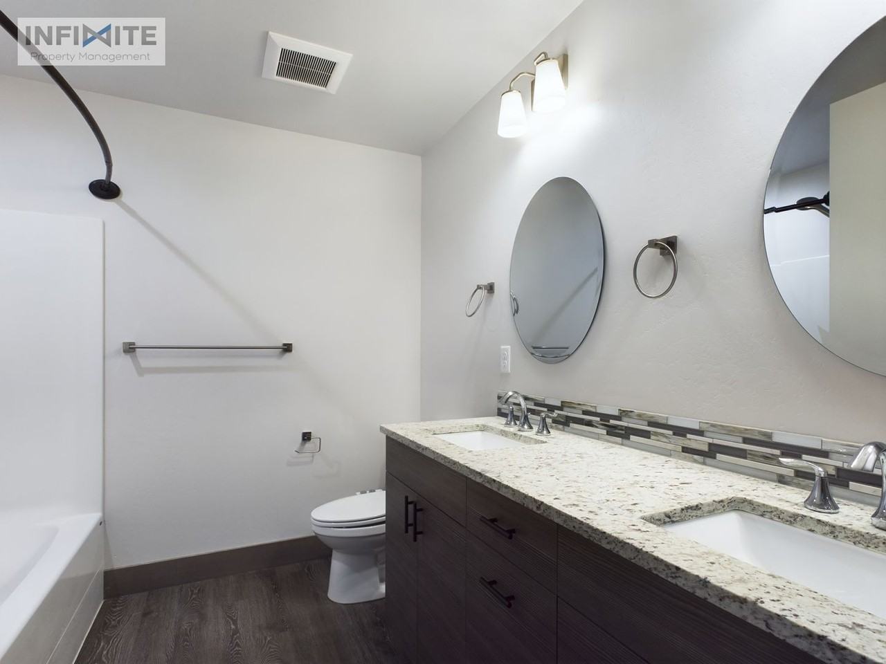 1405 Westwood Cir #C - Photo 3 of 22