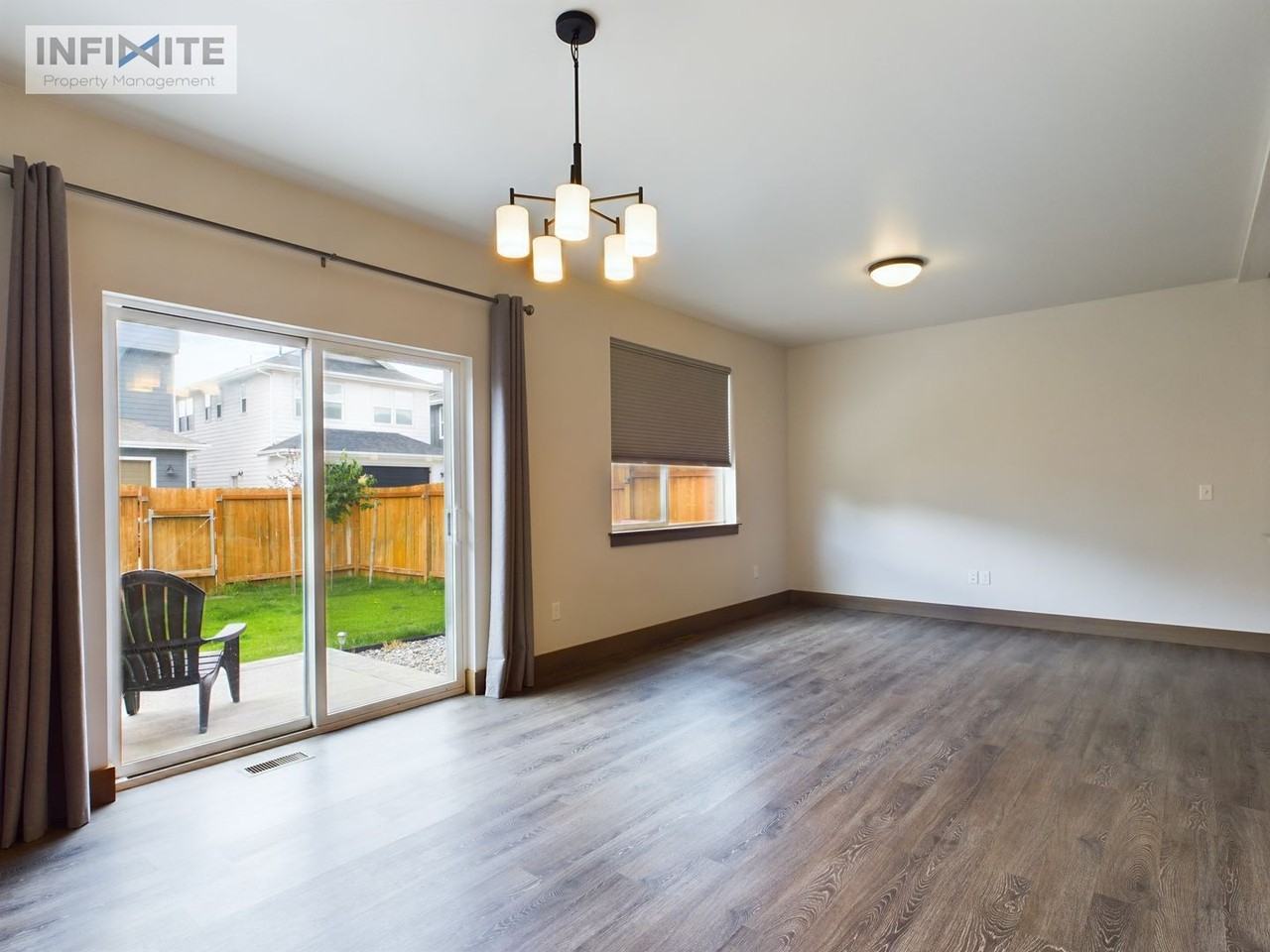 1405 Westwood Cir #C - Photo 4 of 22