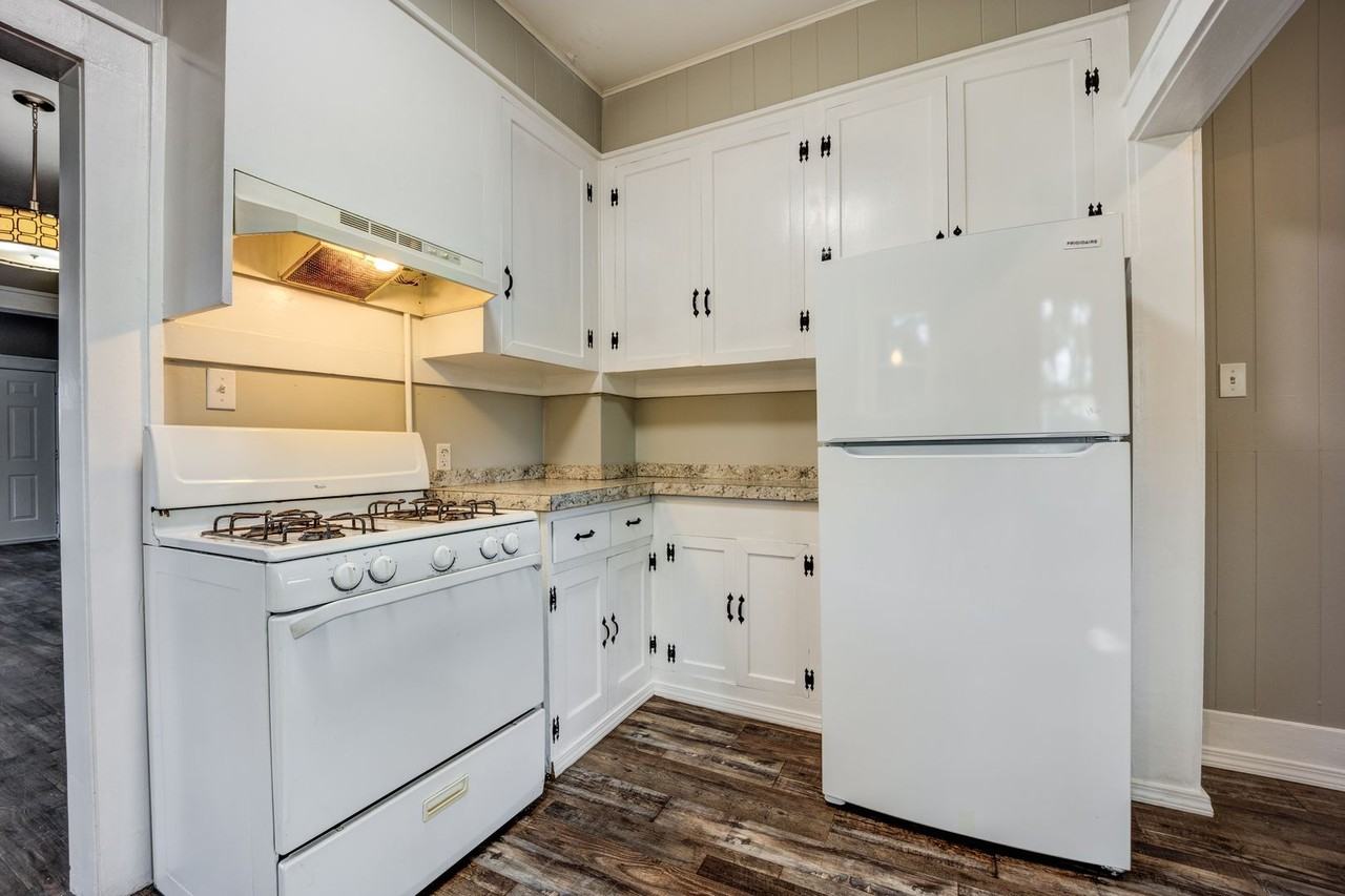 414 N 25th St - Photo 2 of 18