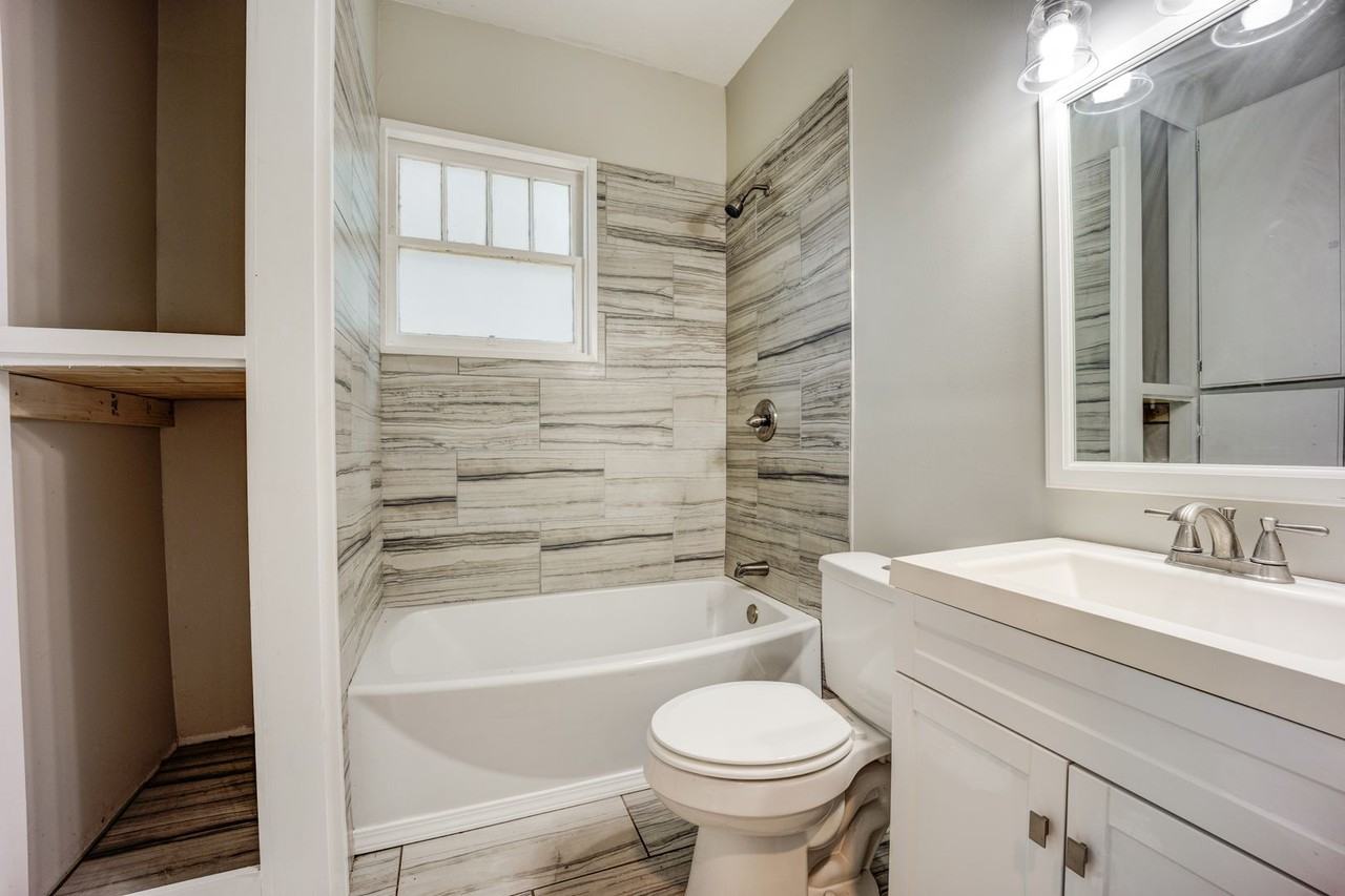 414 N 25th St - Photo 3 of 18