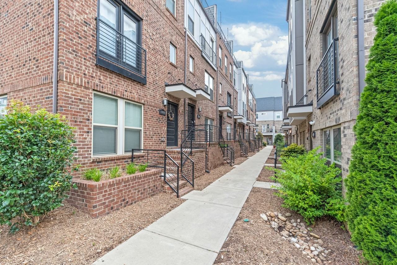 13051 Tinton Ave - Photo 2 of 38