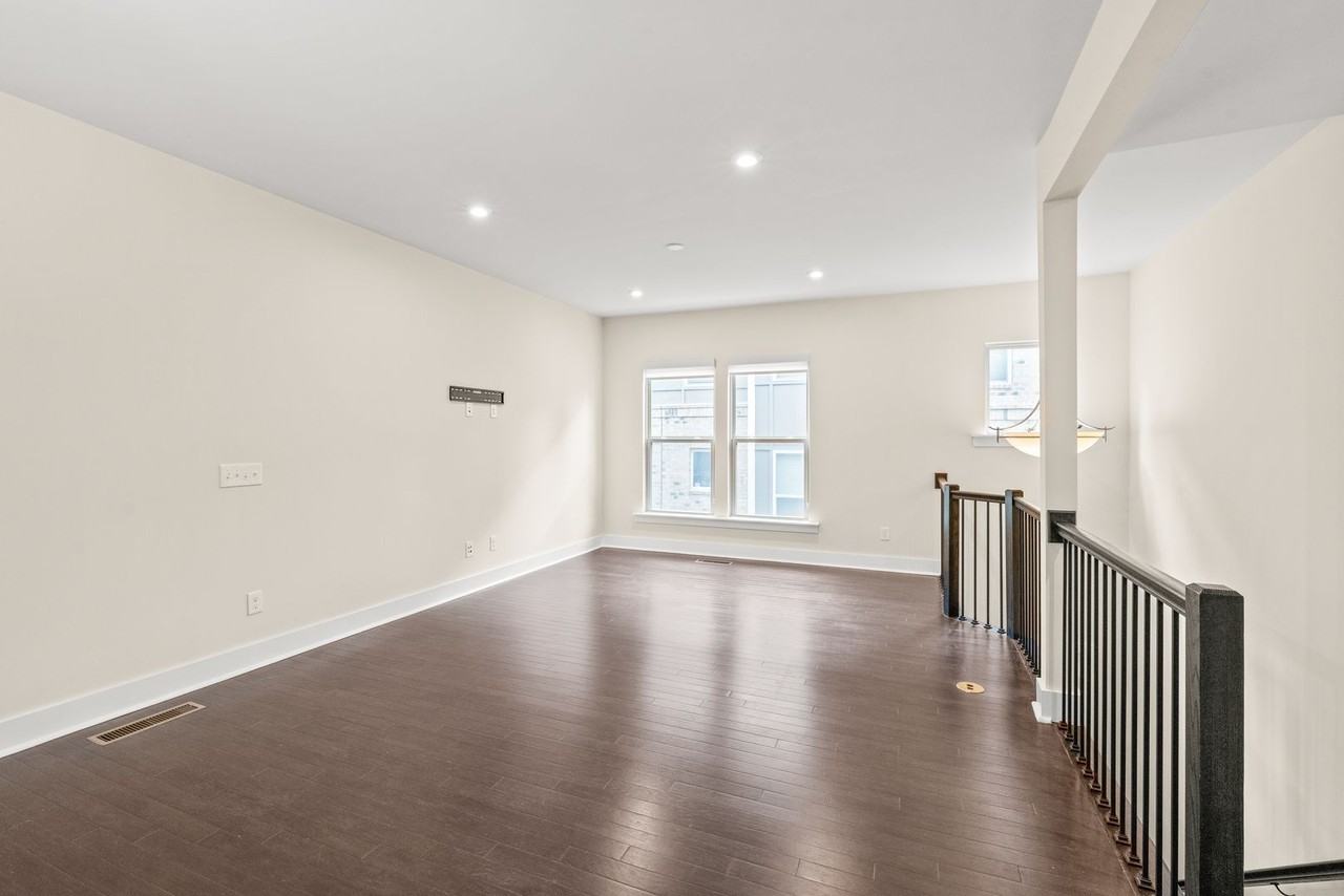13051 Tinton Ave - Photo 6 of 38
