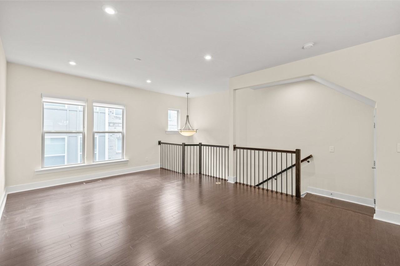 13051 Tinton Ave - Photo 7 of 38