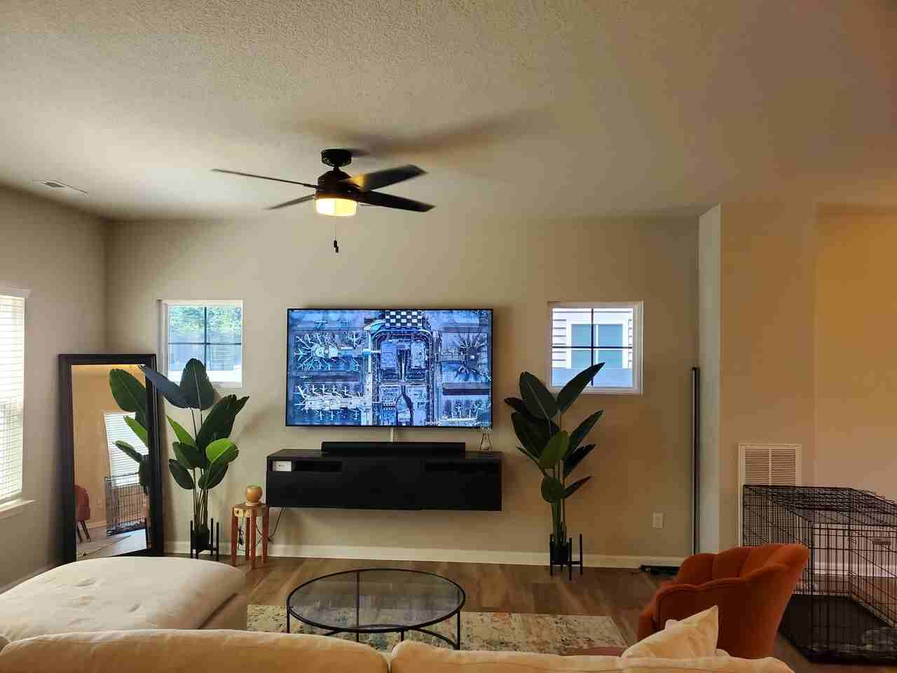 209 Veterans Ct - Photo 2 of 13