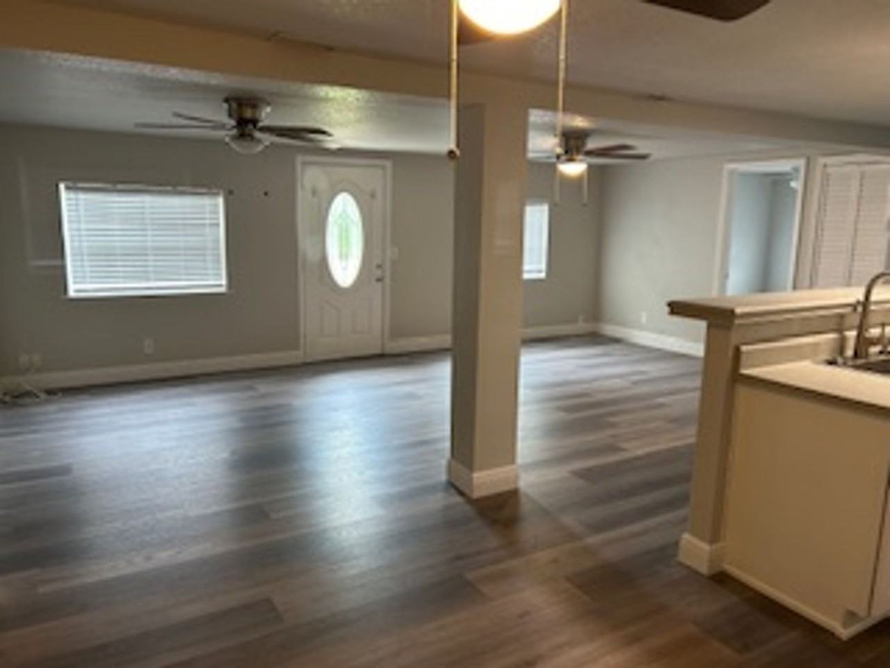 4501 53rd Avenue North - Photo 4 of 18