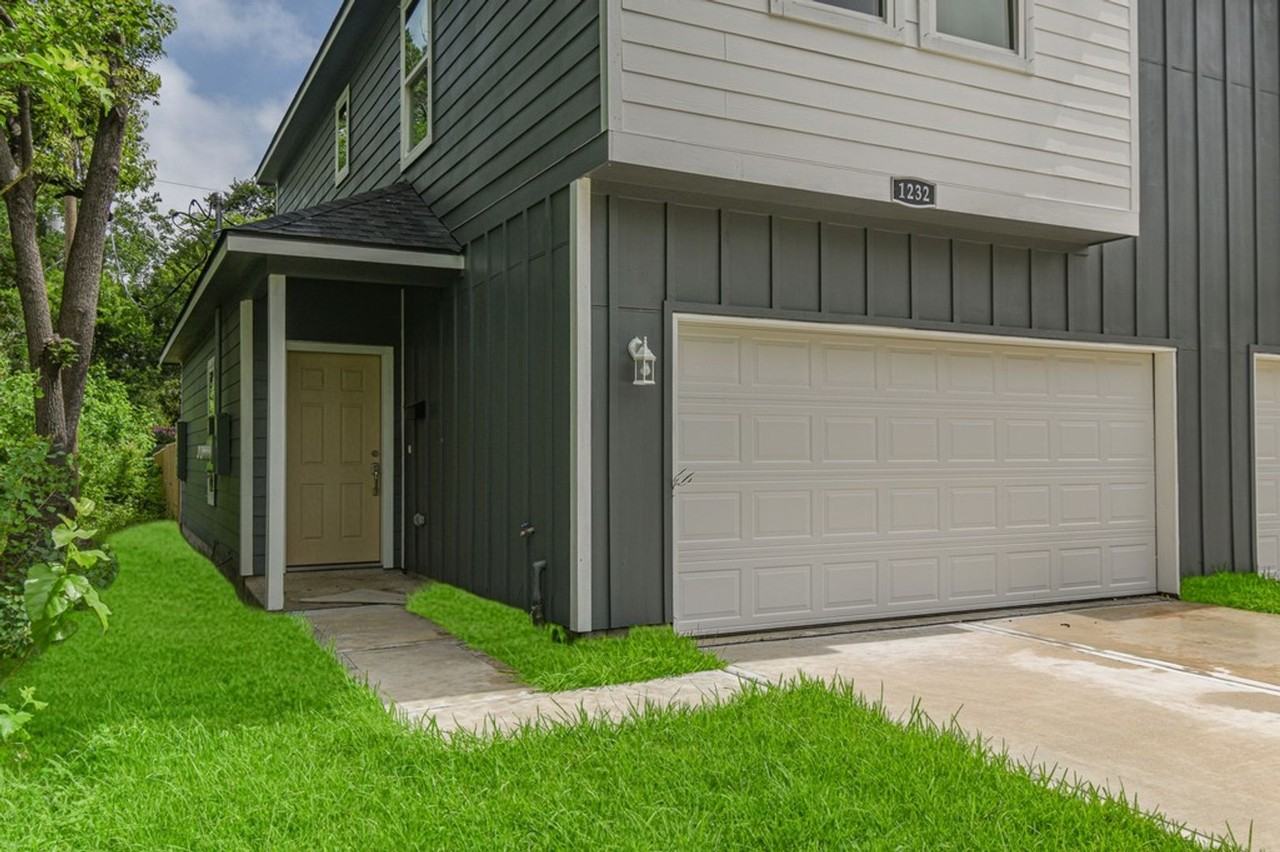 1232 3rd Ave N - Photo 2 of 24