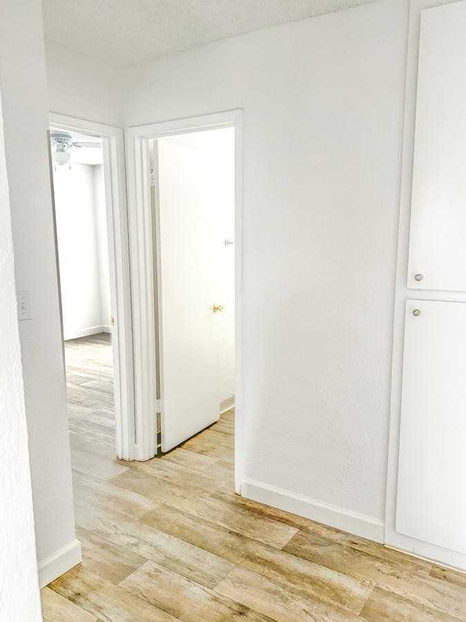 2020 Southwest Expressway - Photo 4 of 7