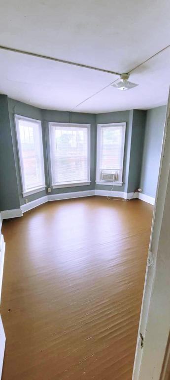 350 1/2 E 20th Ave - Photo 3 of 13