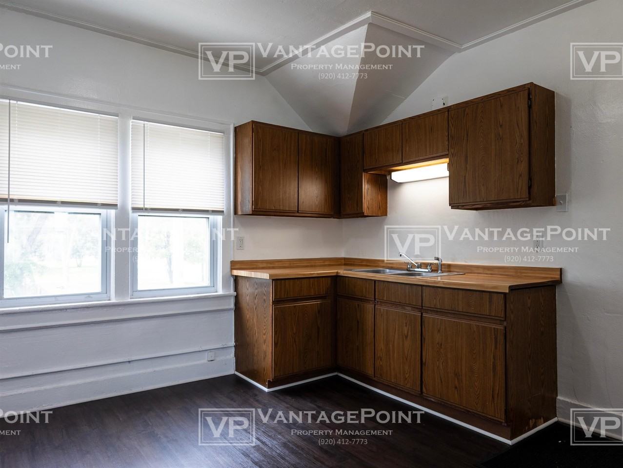 1218 N Van Buren St - Photo 3 of 10