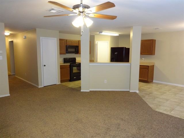 815 Indian Meadow Dr - Photo 3 of 12