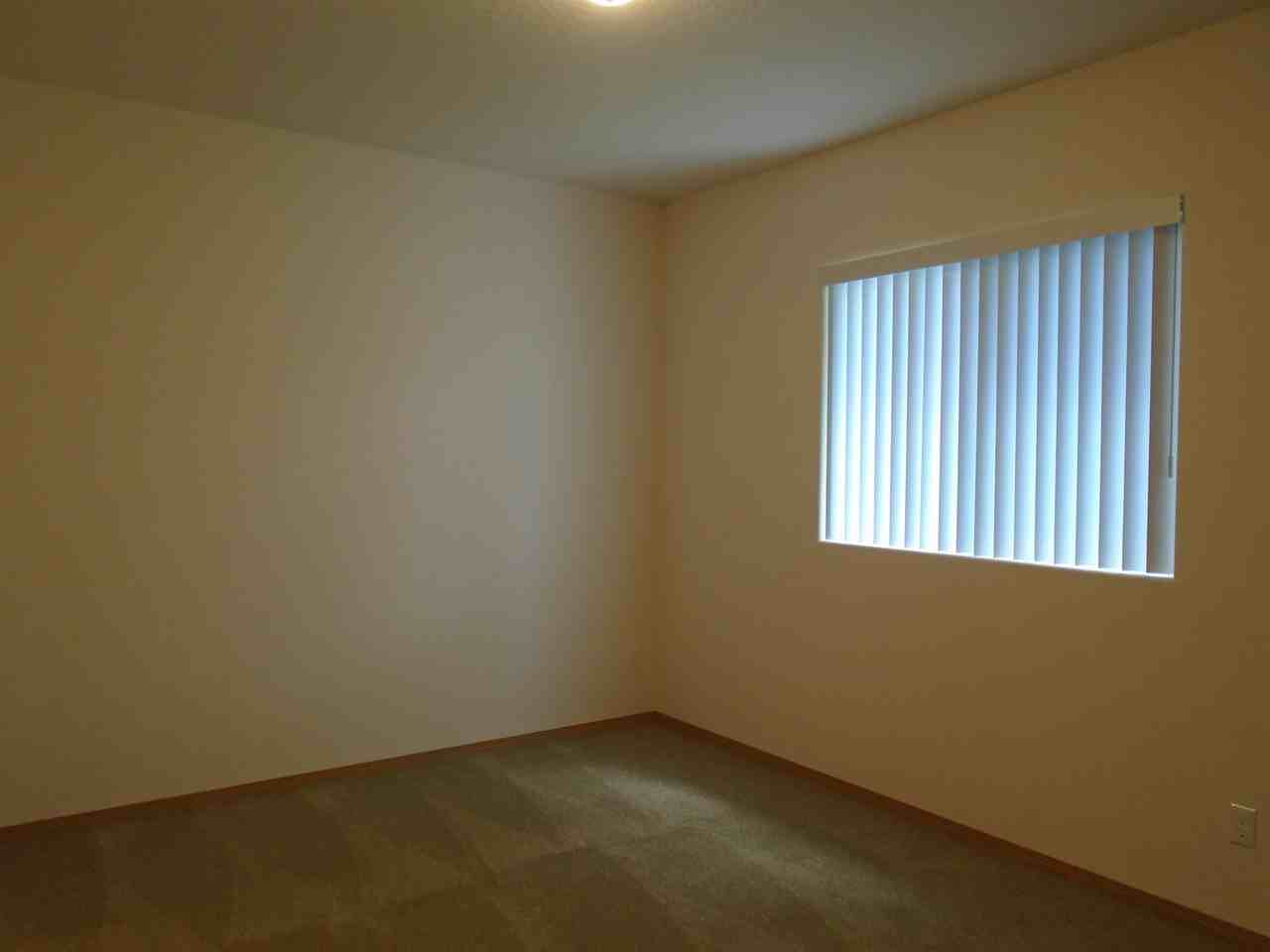 627 N 4th St - Photo 2 of 18