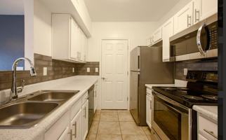 featured image of 2050 N Pantano Rd