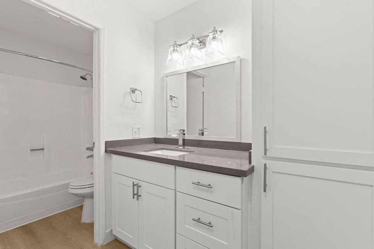 Bevia Apartments || - Photo 5 of 19