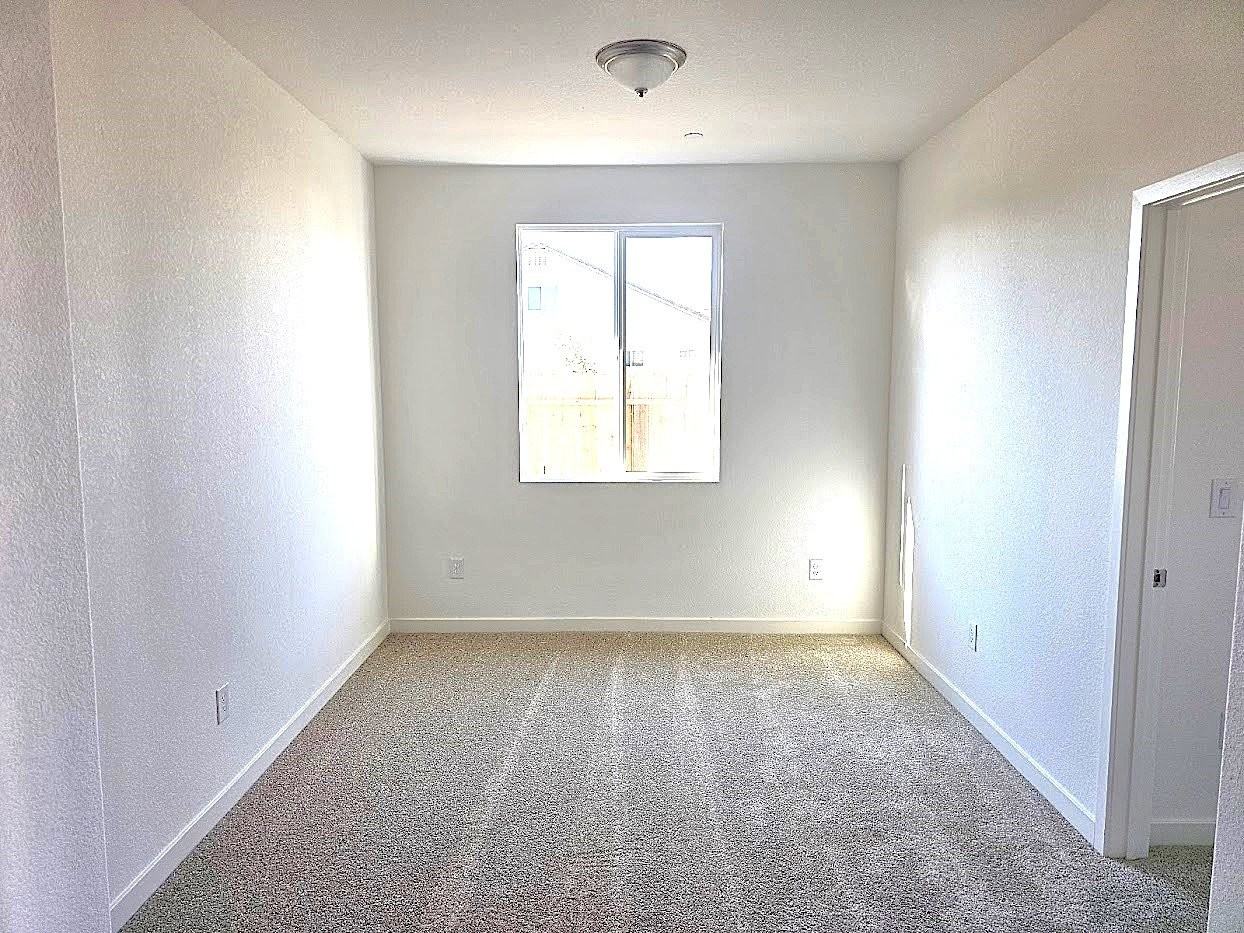 1870 Trinity Ct - Photo 5 of 39