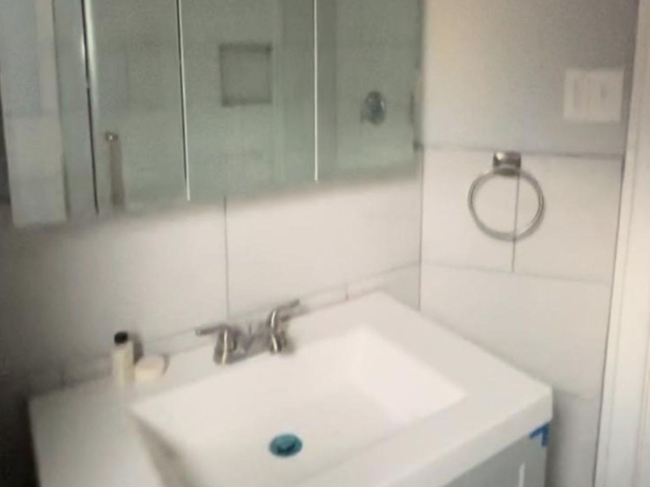 102 Roselyn Street - Photo 4 of 14