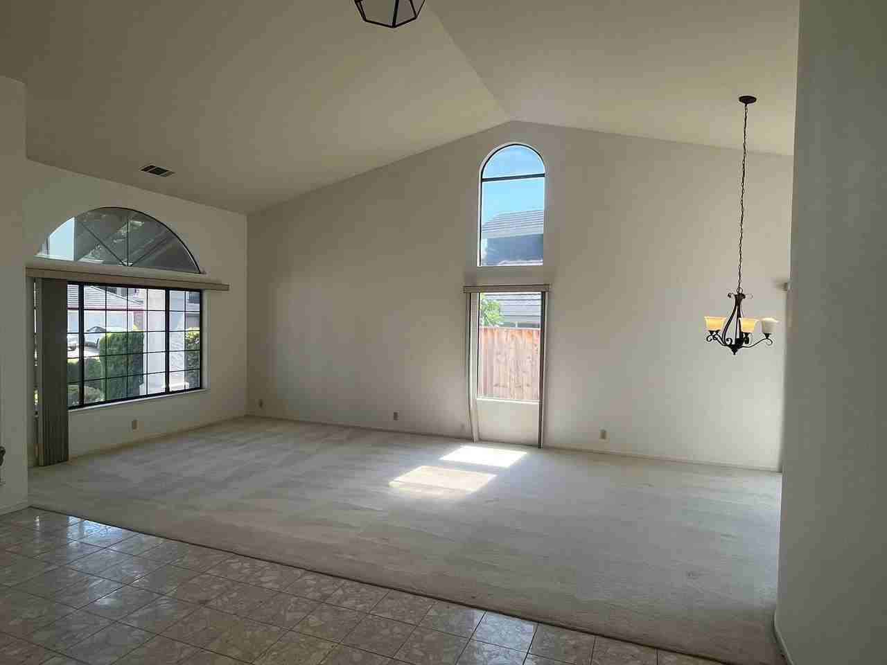 1275 Turquoise Dr - Photo 2 of 32