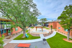 featured image of 2112 Moon St Ne
