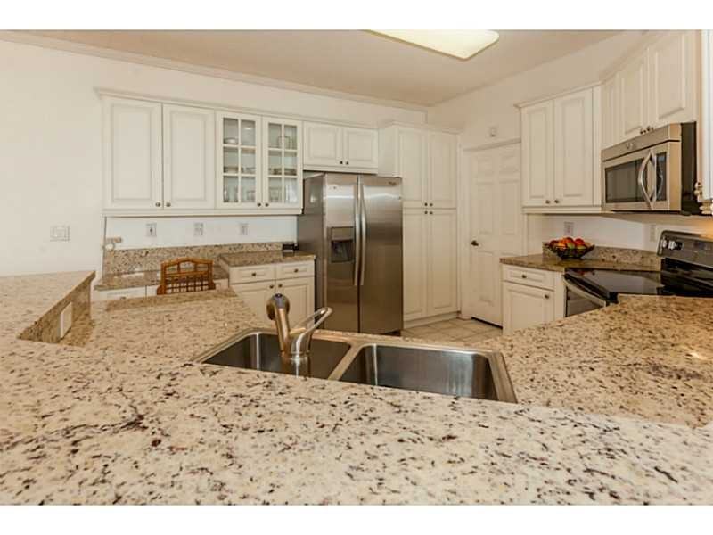 15594 Northwest 5th Street - Photo 2 of 13