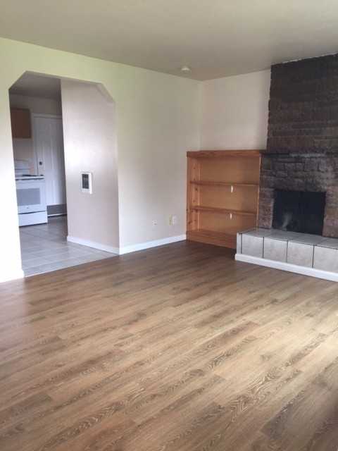 912 C St Sw - Photo 2 of 10