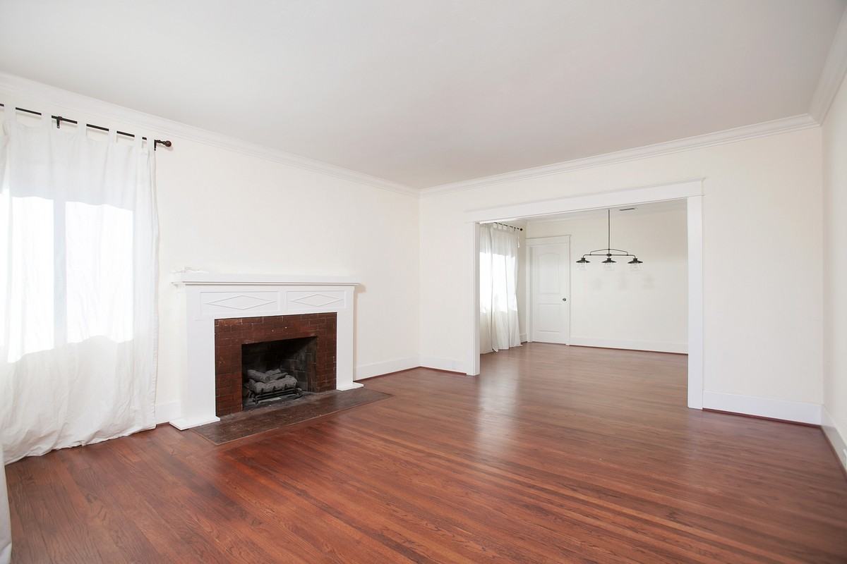 3768 Goldfinch St - Photo 3 of 13