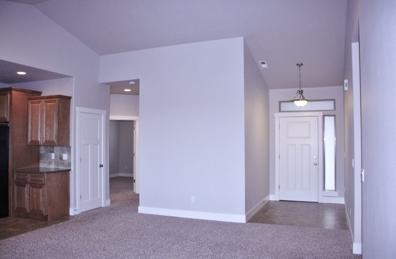 568 Punkie Ln - Photo 2 of 14