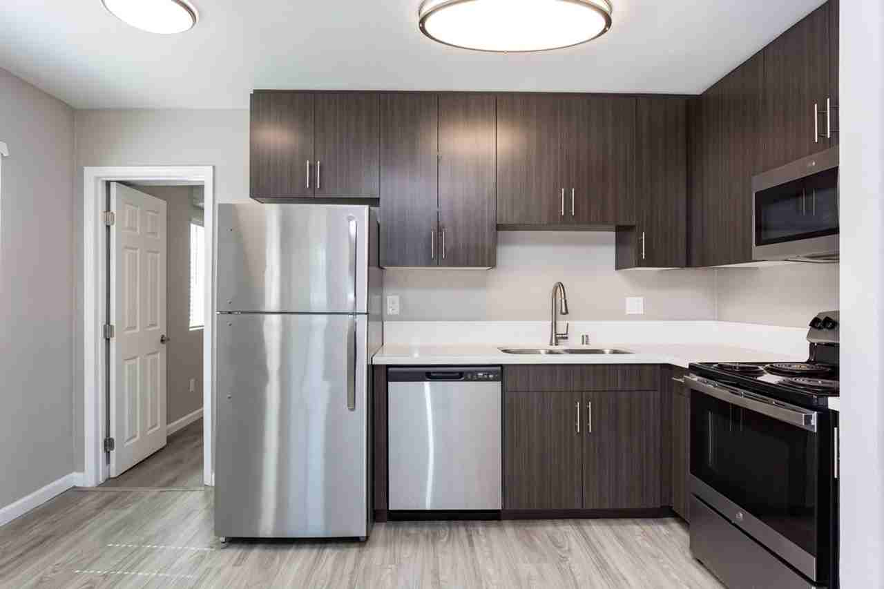 MCP - 811-823 Palm Ave. - Photo 2 of 18