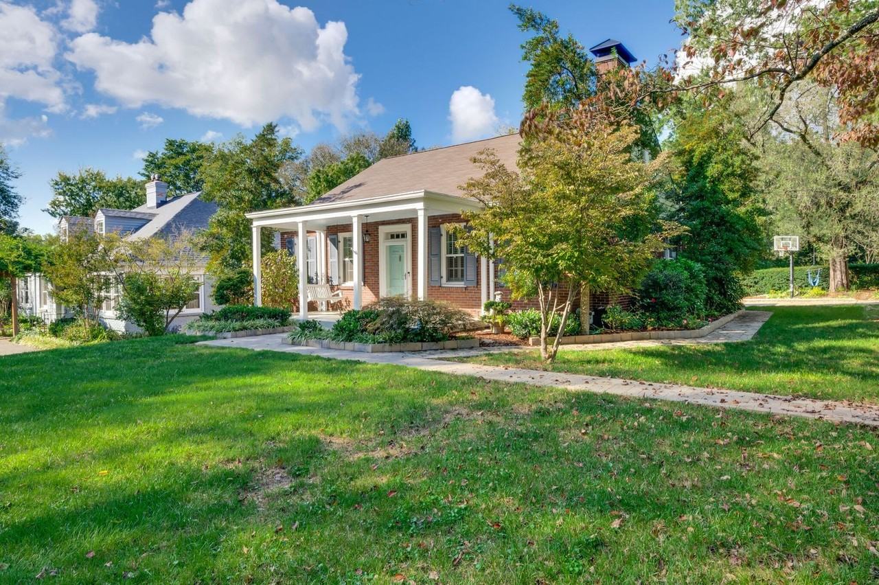 226 Woodmont Cir - Photo 2 of 50