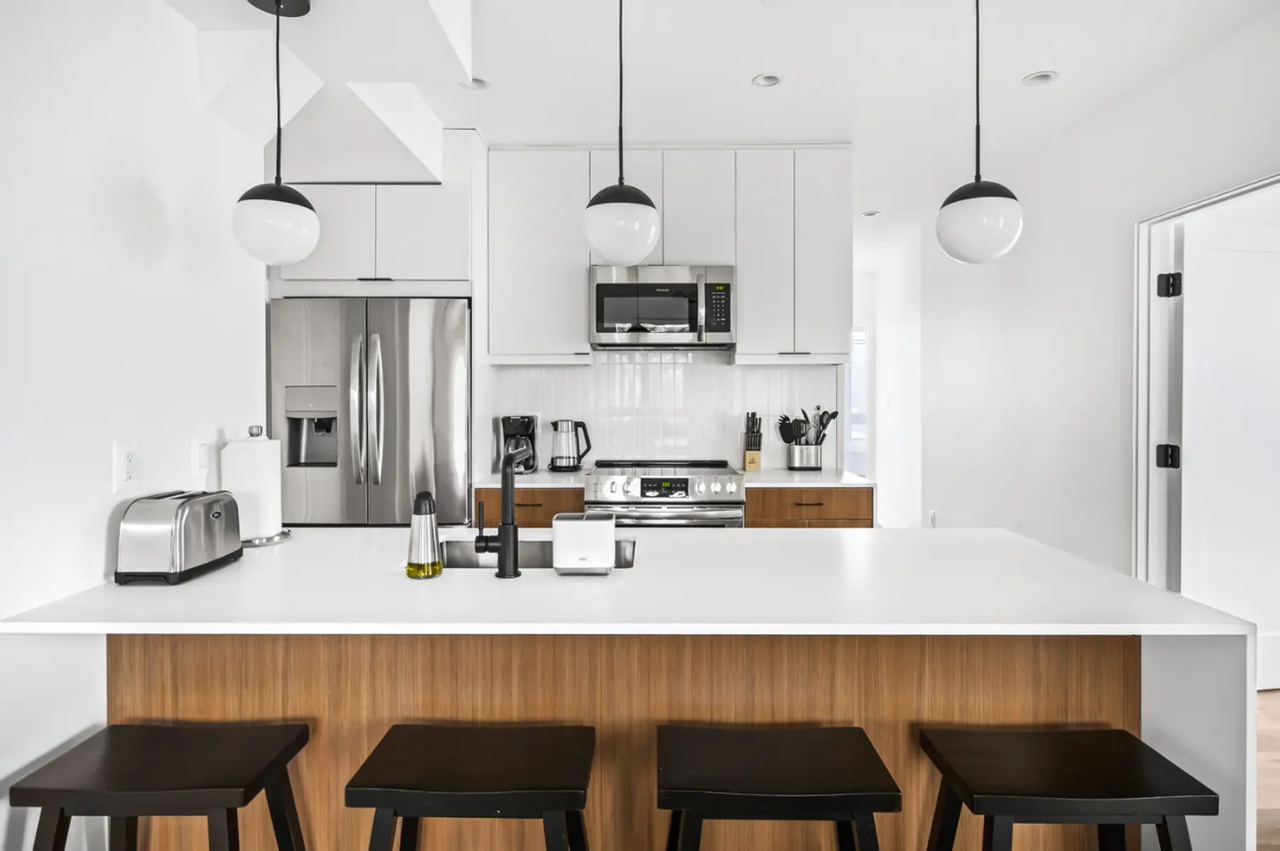 Perry Co-Living - Photo 2 of 50