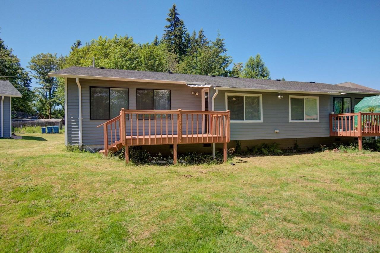 14919 54th Pl W #A - Photo 3 of 23