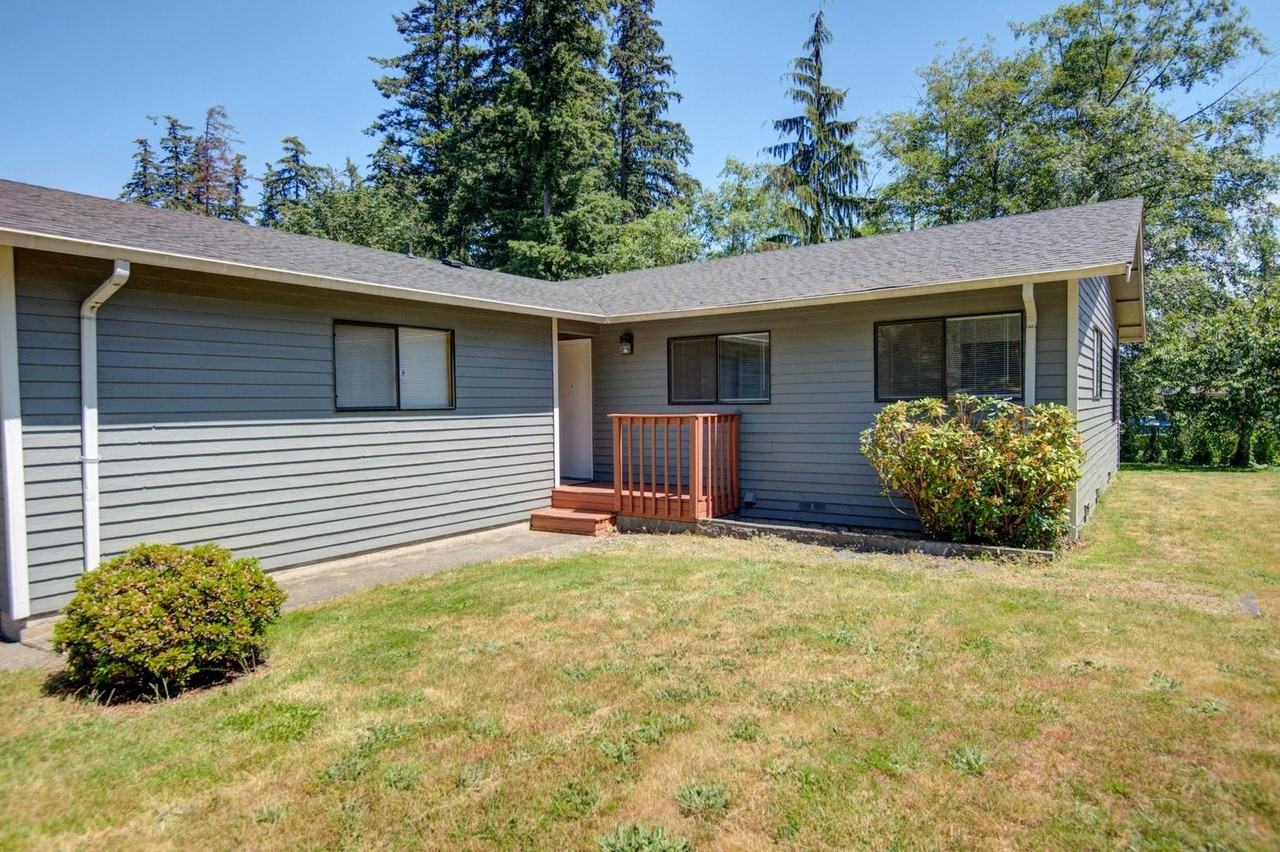 14919 54th Pl W #A - Photo 4 of 23