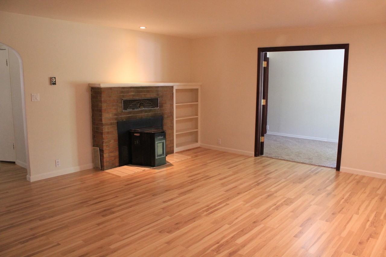 202 E 10th Ave - Photo 6 of 35